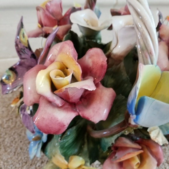 ❤EUC❤ CAPODIMONTE LARGE BASKET - Picture 8 of 16